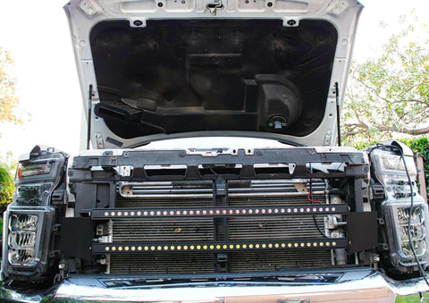 2020 2021 2022 2023 Chevrolet Silverado 2500/3500HD two 40in light bars showing black metal bracket - M&R Automotive