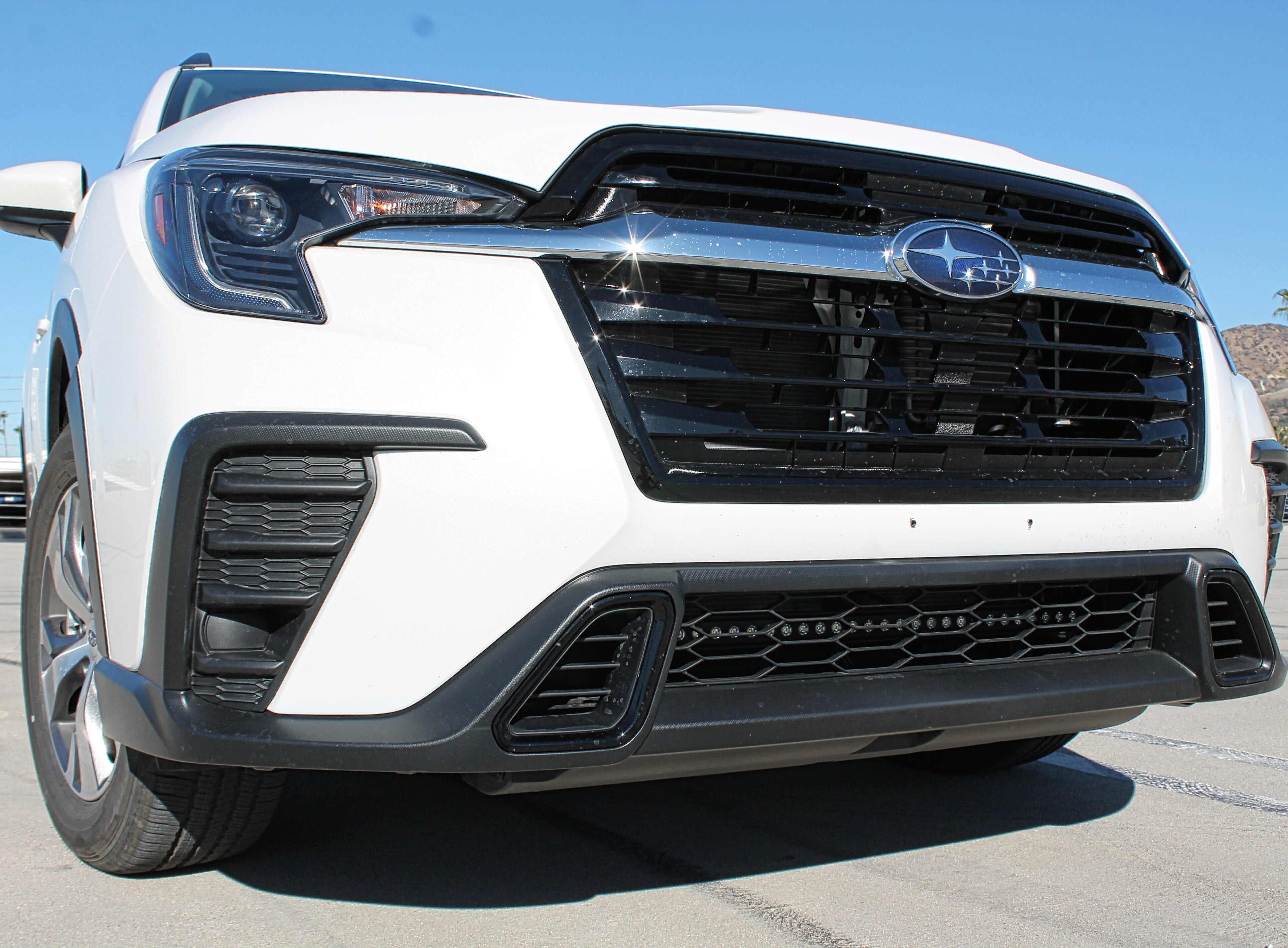 Subaru Ascent LightBar product on 2019+ model with front bumper removal, bolt-on installation, black powder-coated brackets