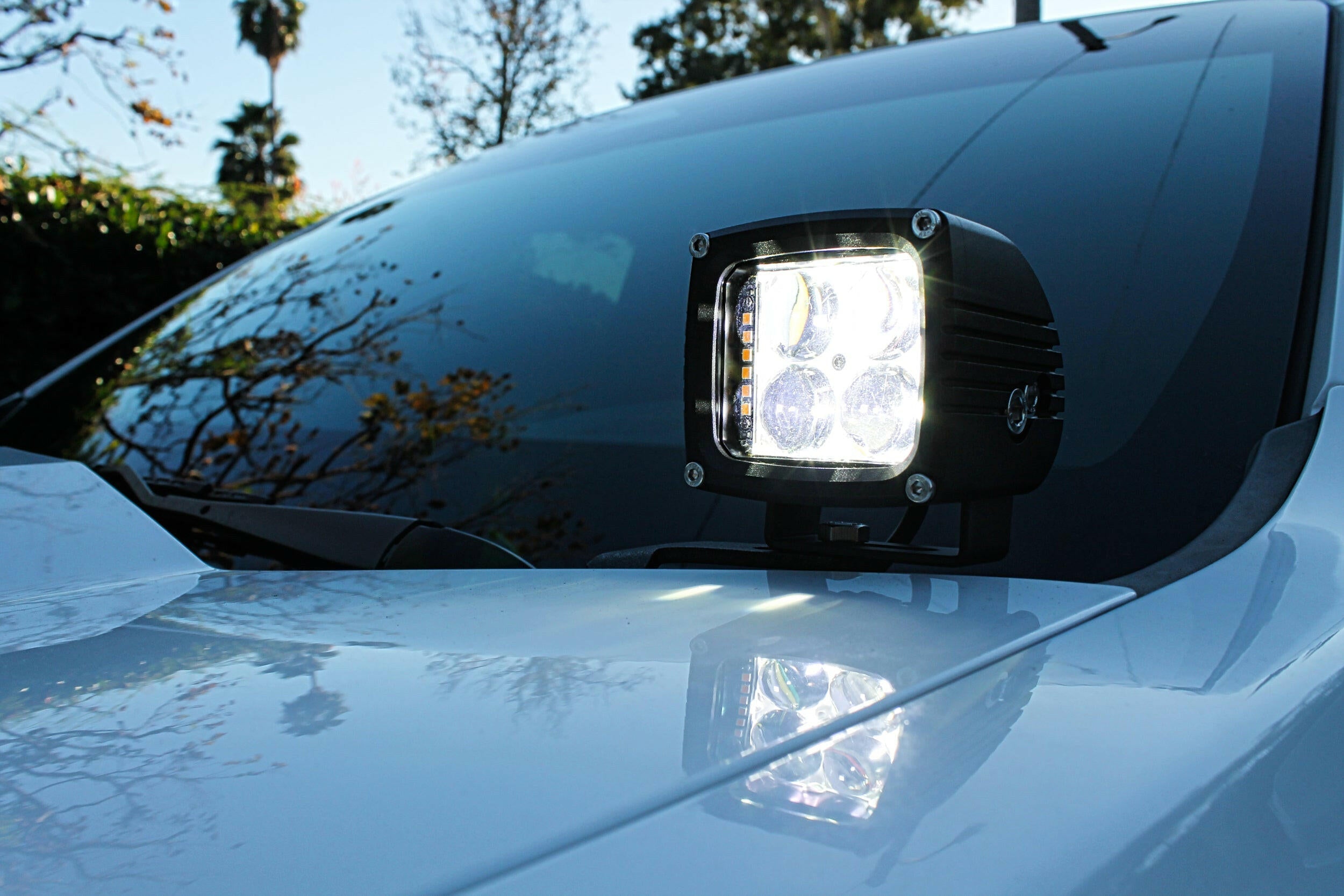 2023 2024 white chevrolet colorado white color ditch light pods hood mount kit