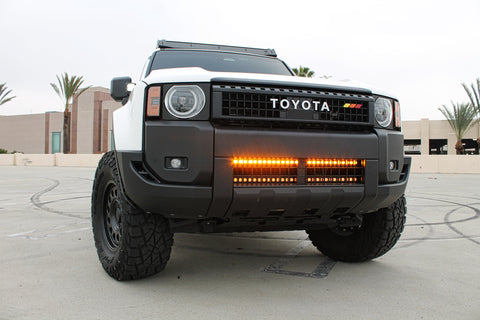Land Cruiser ditch lights on 2024+ Toyota Land Cruiser with dual amber/backglow DRL and white LED headlights