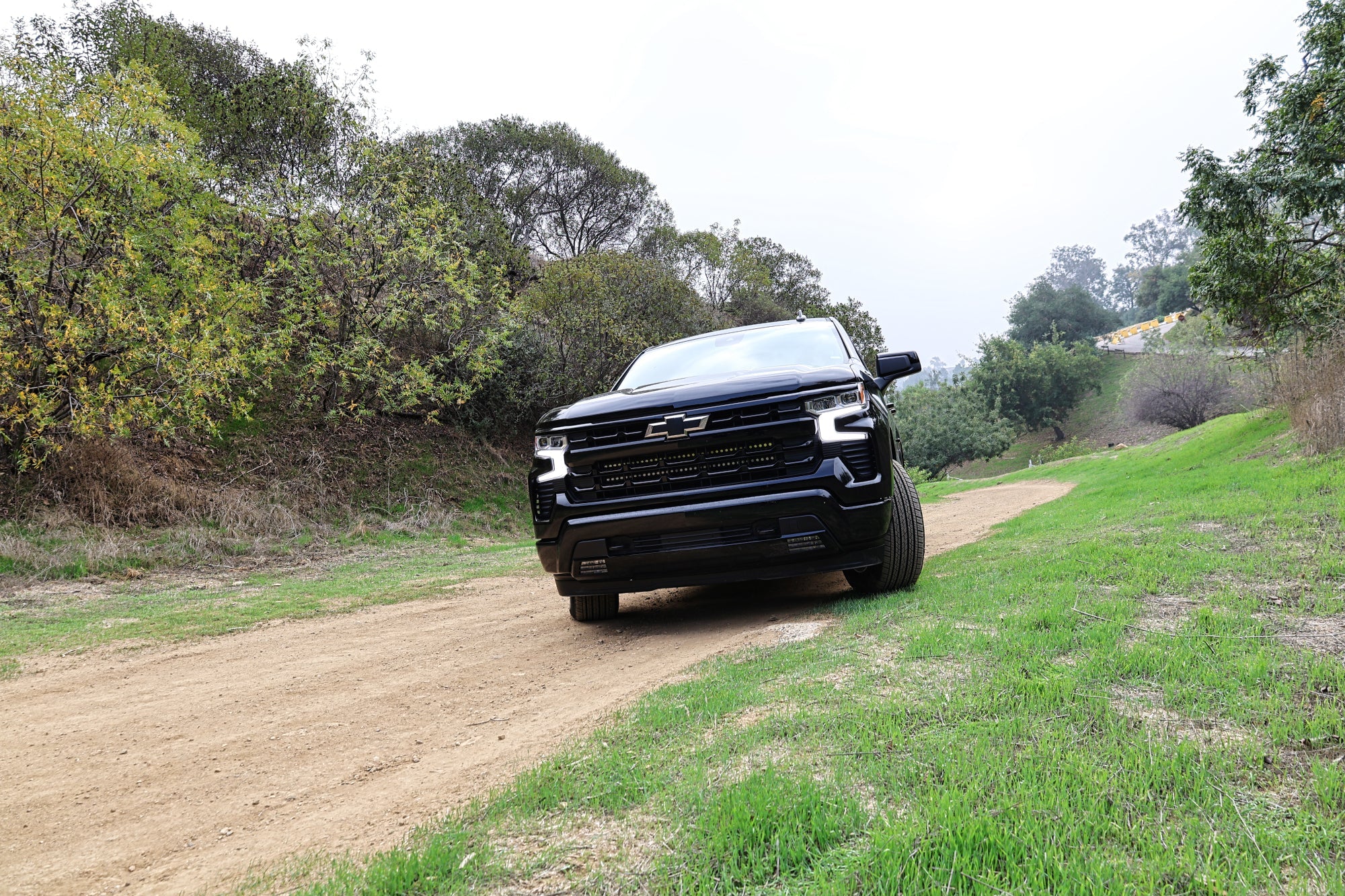 2022+ Chevrolet Silverado 1500 dual 40in LED light bars behind the front grille