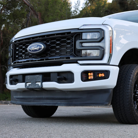 2023 Ford Super Duty F250 F350 F450 front view showcasing Ford Super Duty Fog Lights installed.