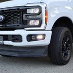 2023 Ford Super Duty F250 with fog lights activated, showcasing Ford Super Duty Fog Lights on the front bumper.