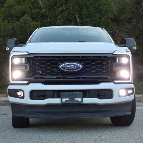 2023 Ford Super Duty F250 F350 F450 with fog lights showcasing Ford Super Duty Fog Lights