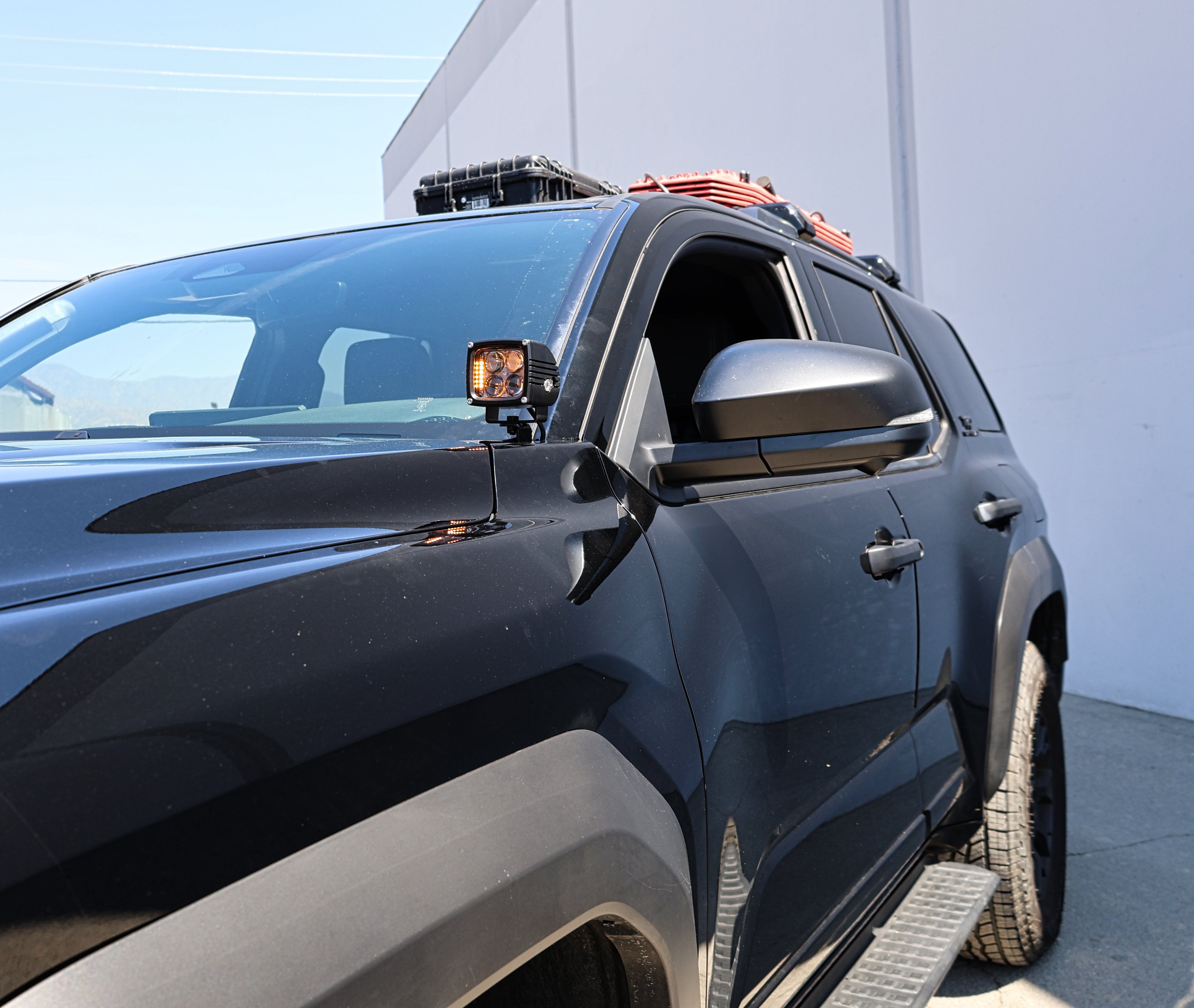 4Runner Ditch lights dual color mounted on 2025 Toyota 4Runner driver side for improved off-road visibility