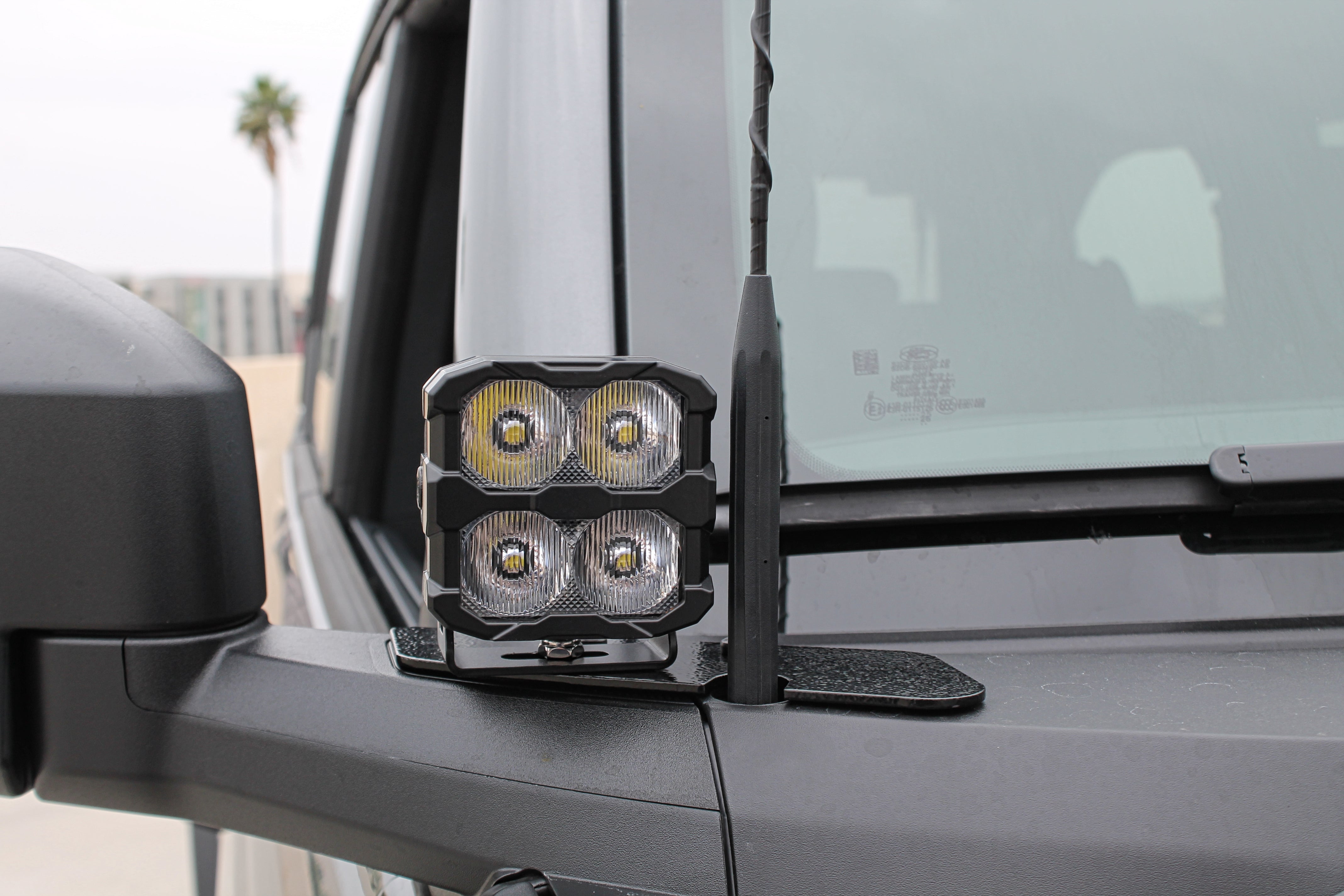 Ford Bronco ditch lights PRO, hood-mounted dual-color LED pods