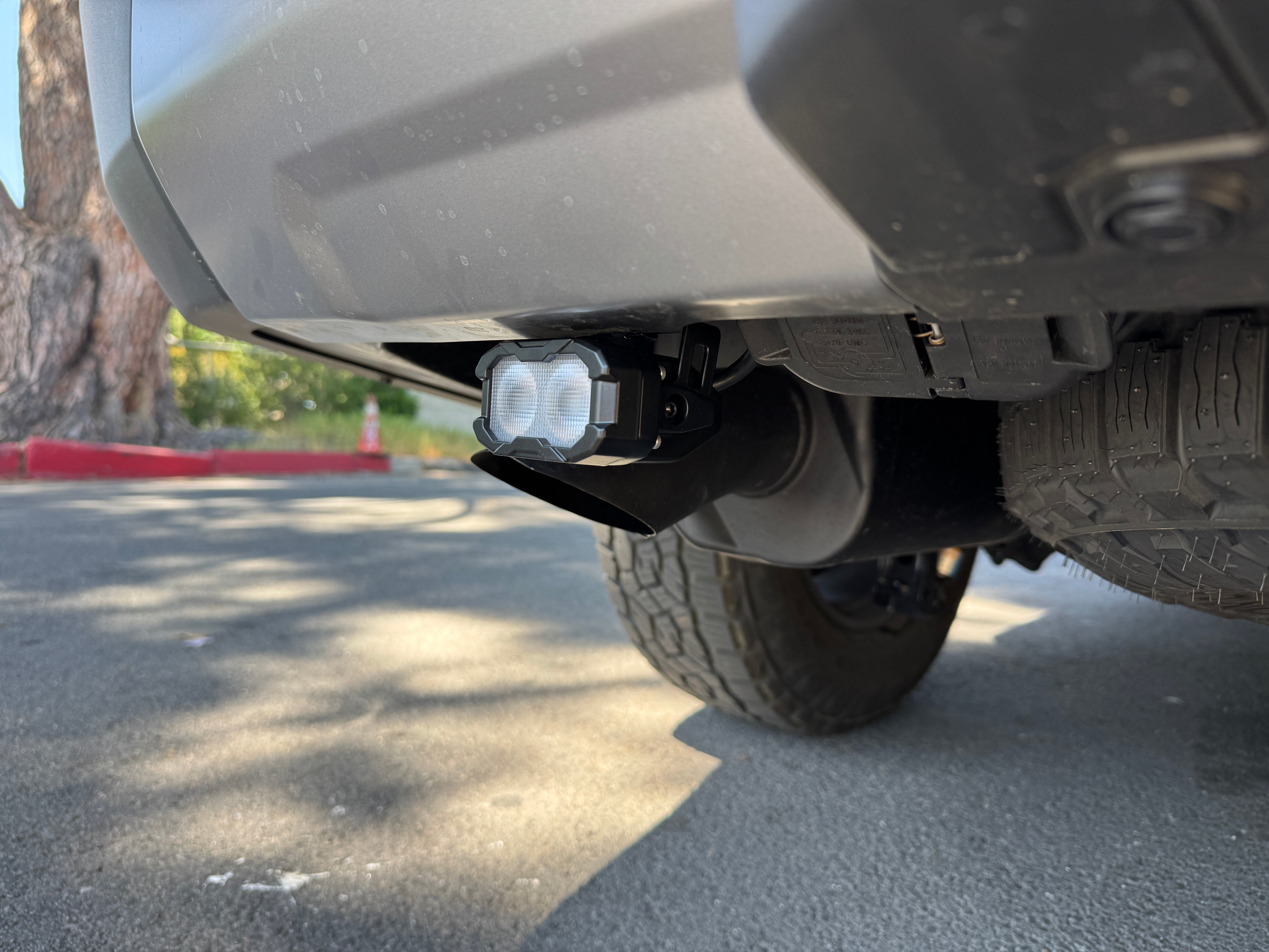 Lexus GX550 Reverse light kit for 2024+ – white main LED pod with amber/red backlight option installed on a GX550 vehicle