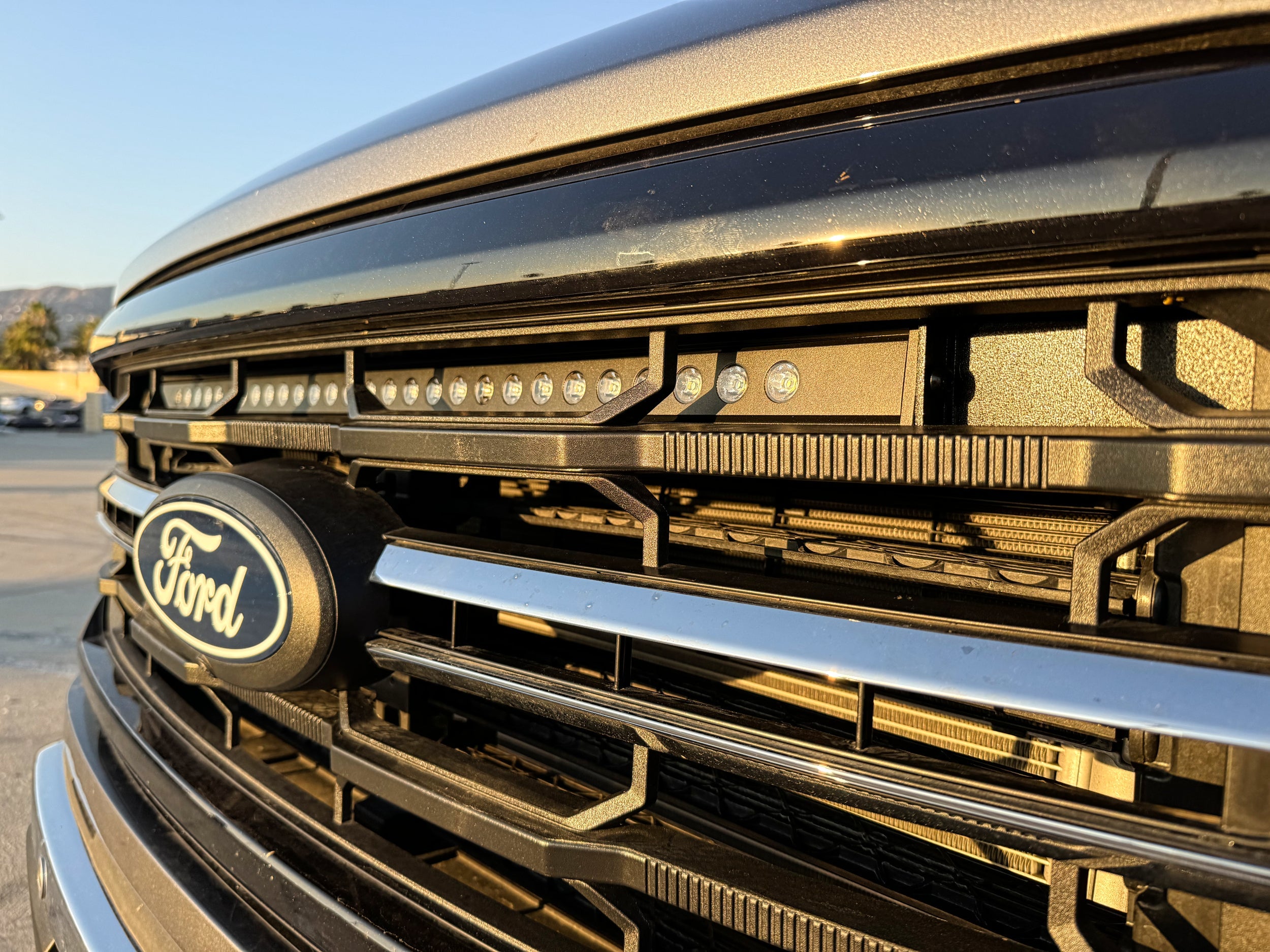 2024+ Ford F150 30in LightBar in the front grille