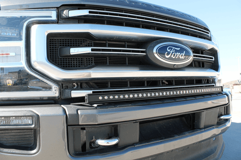 Ford Super Duty light bar installed on 2020-2022 F-Series trucks (F250/F350/F450) slim curved bumper mounting