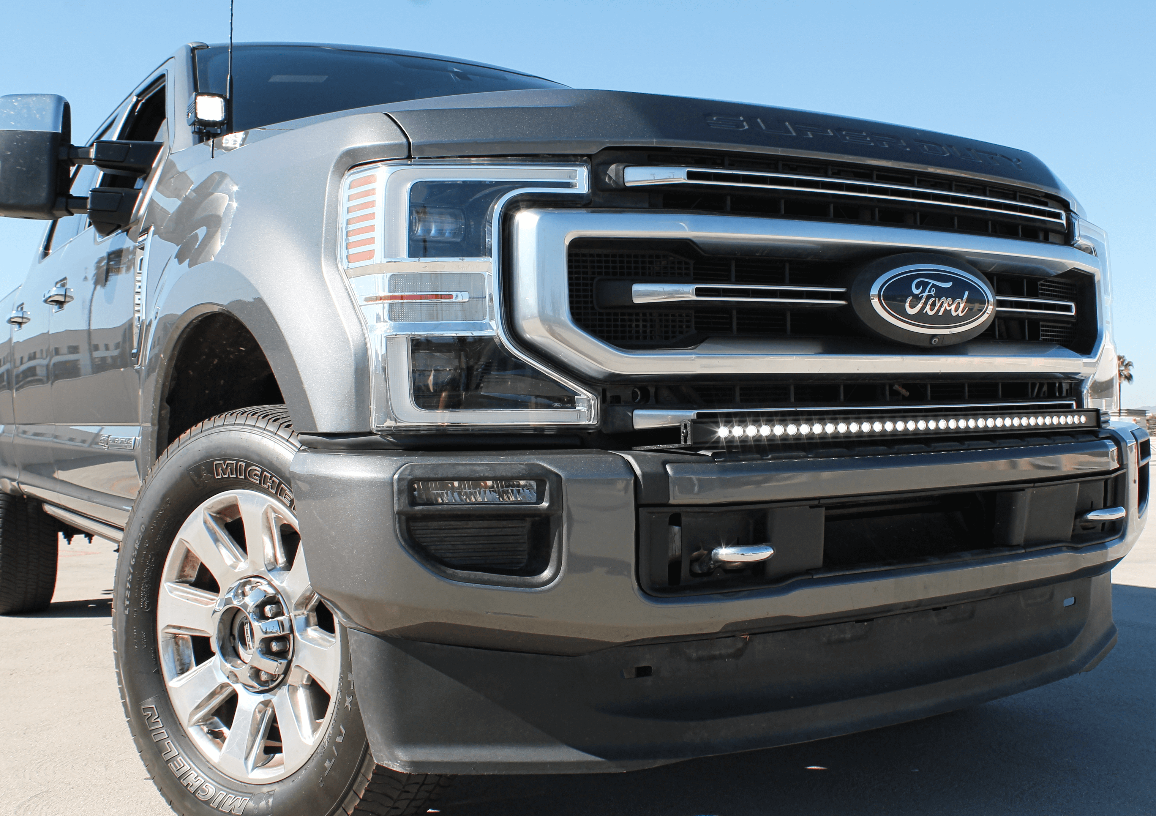 Ford Super Duty ditch lights on rugged 2020-2022 Ford Super Duty F250 F350 F450 pickup truck