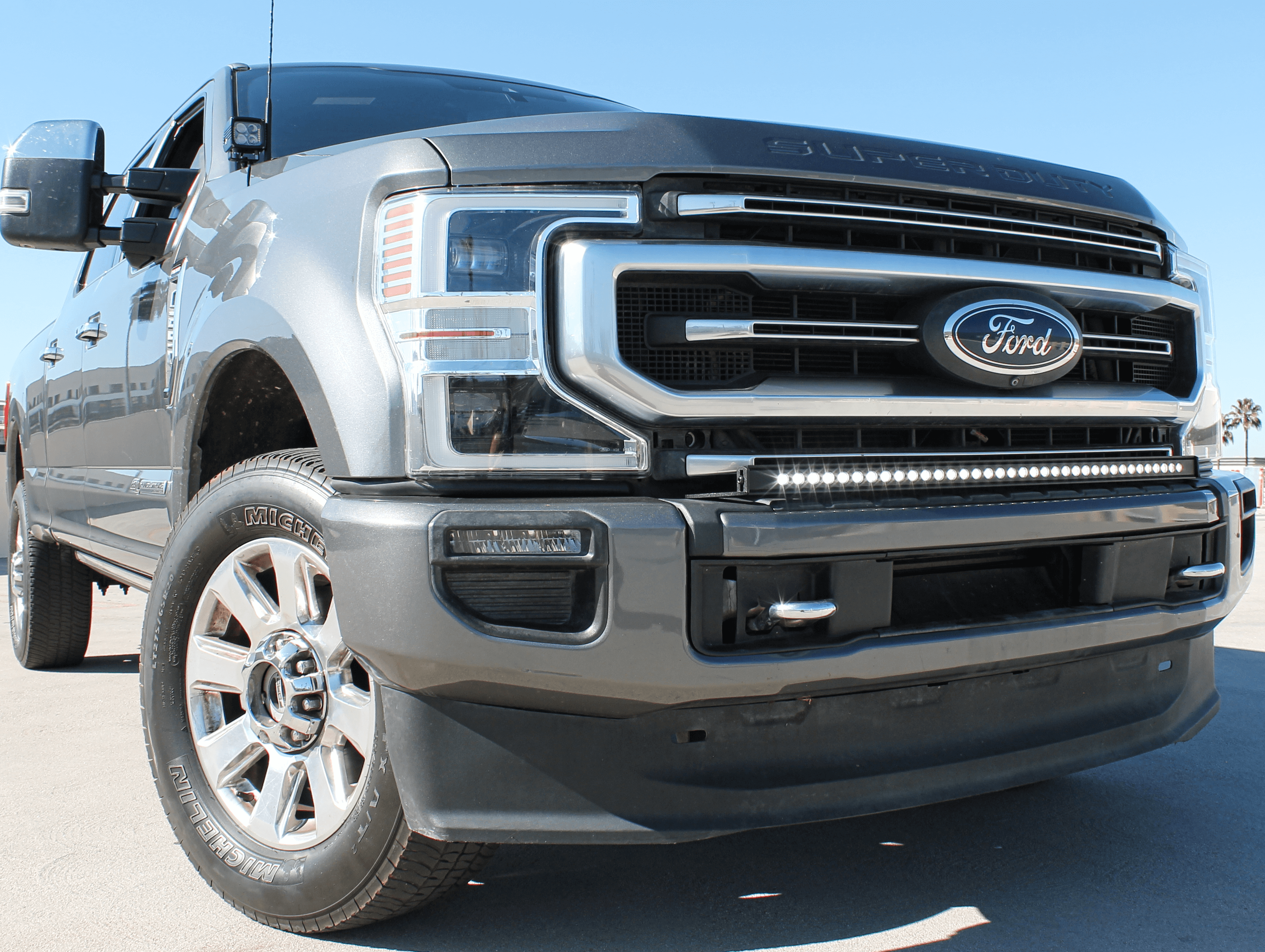 M R Automotive 2020-22 Ford Super Duty F250/F350/F450 40in Light Bar SLIM – M&R Automotive