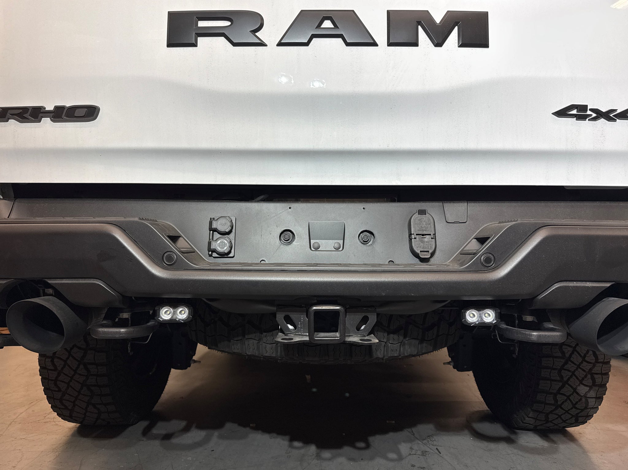 RAM RHO REVERSE RAM rear view with bumper and exhausts, showcasing the RAM RHO REVERSE kit compatibility