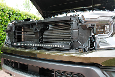 2024 ford ranger raptor 30in LED light bar behind the grille