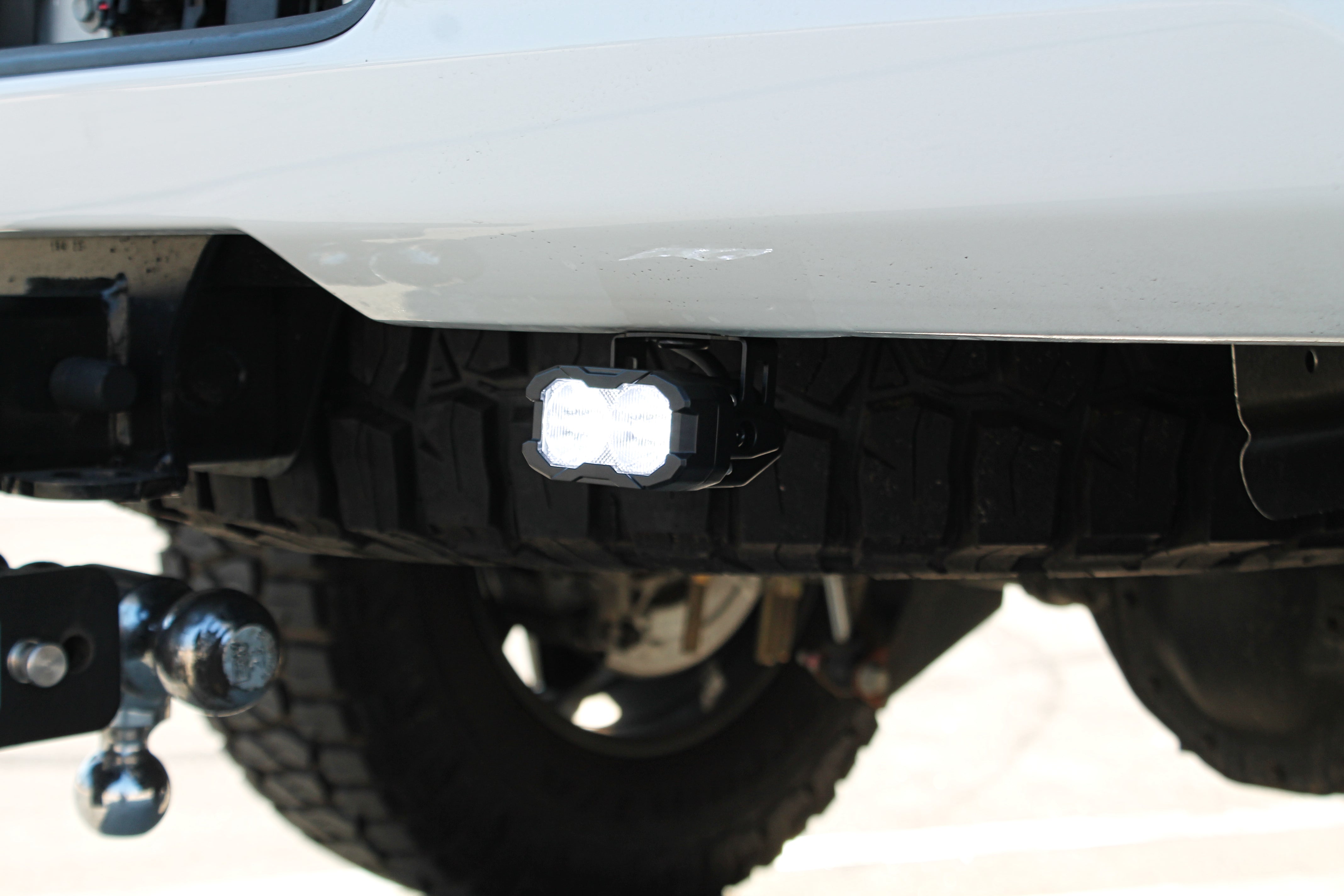 Sierra HD Reverse off-road rear pod kit for 2020+ Sierra 2500/3500 HD with white LED pod and amber/red backlight option - Sierra HD Reverse