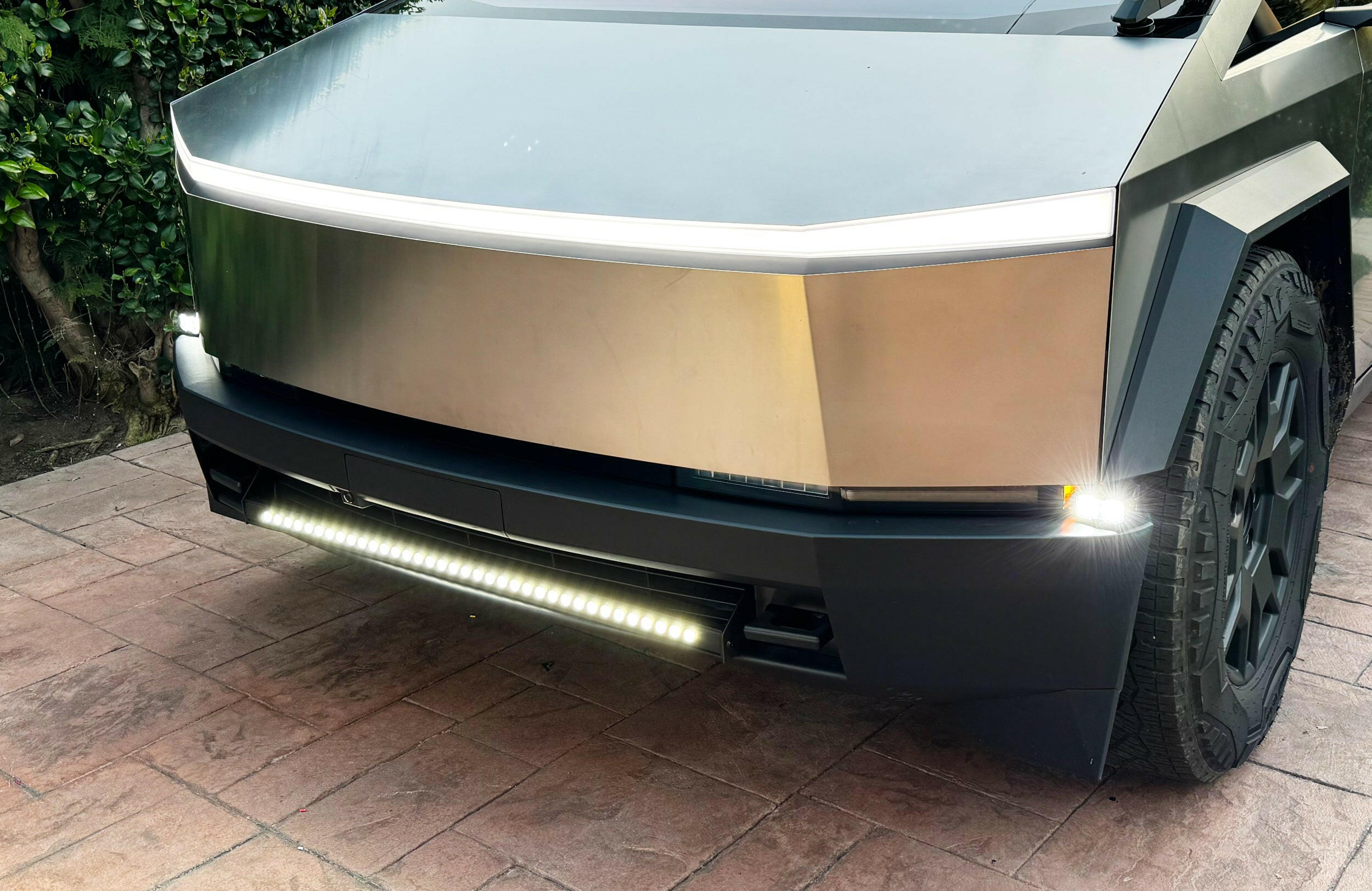 Tesla Cybertruck Light Pods