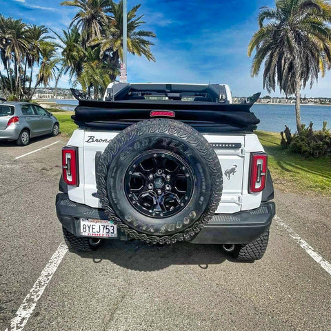 white back view of 2021 2022 2023 ford bronco tailgate high, reverse chase light 