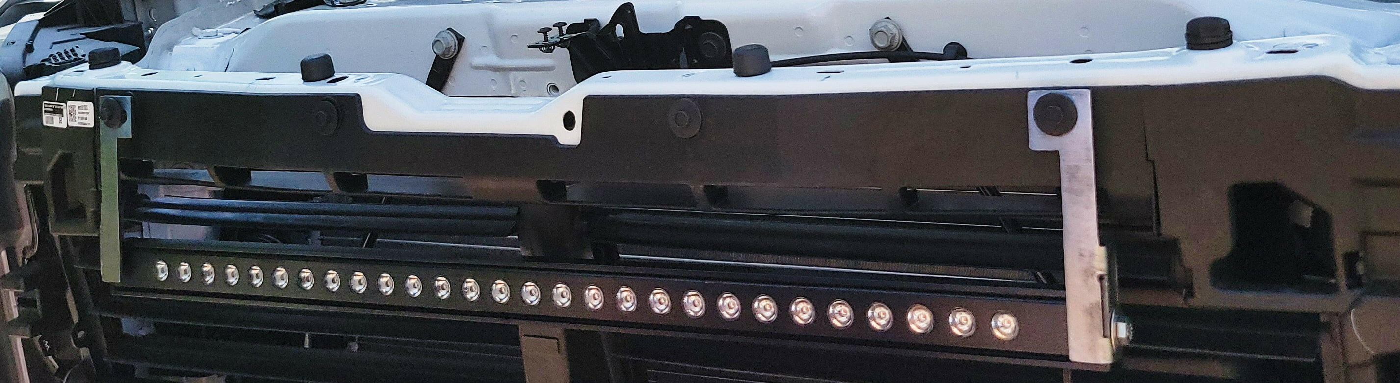 2022 2023 CHEVROLET SILVERADO SINGLE 30in LIGHT BAR - M&R Automotive