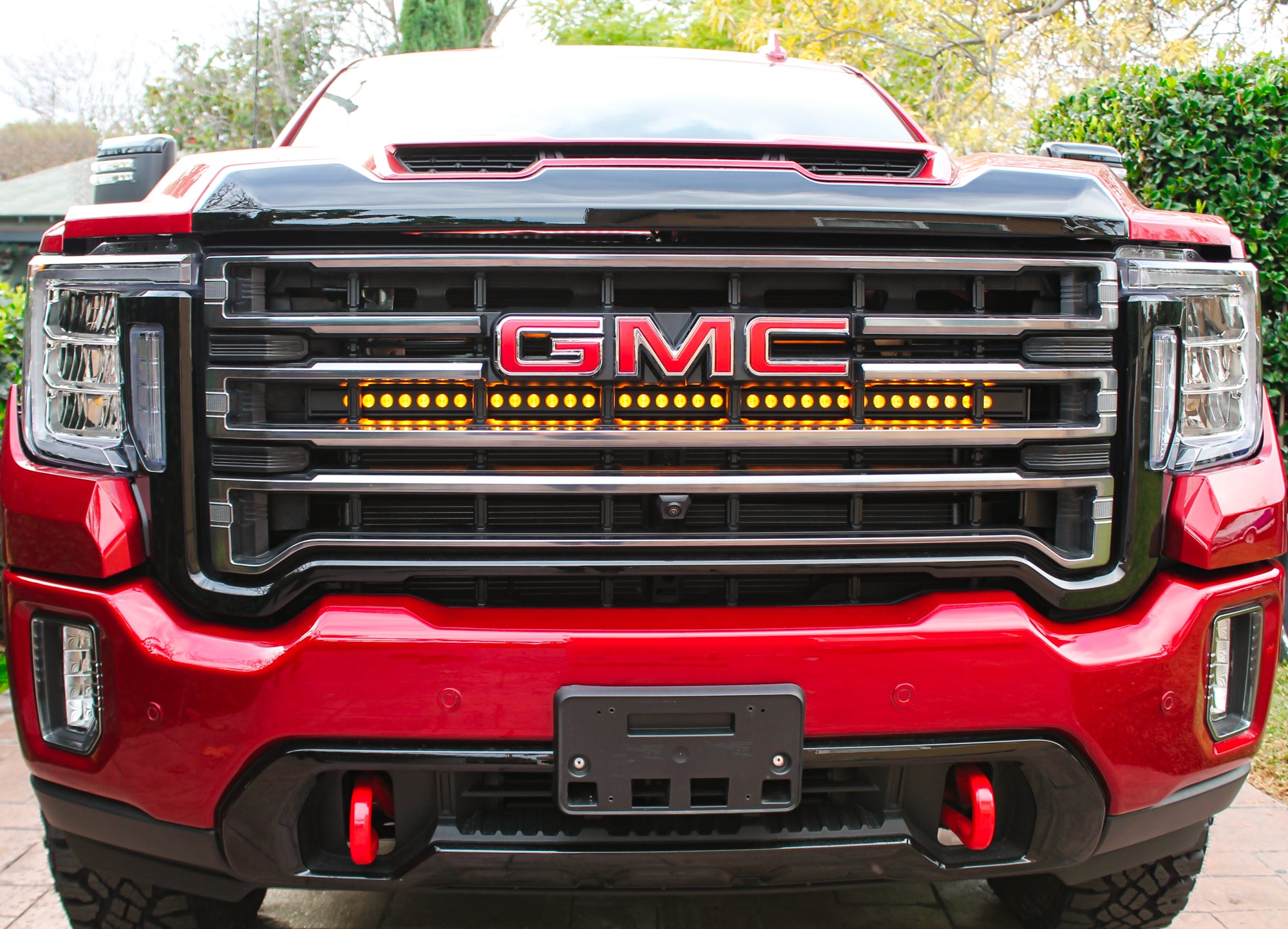 2020 2021 2022 2023 red GMC Sierra 2500/3500HD one 40in light bar behind the grille turned off