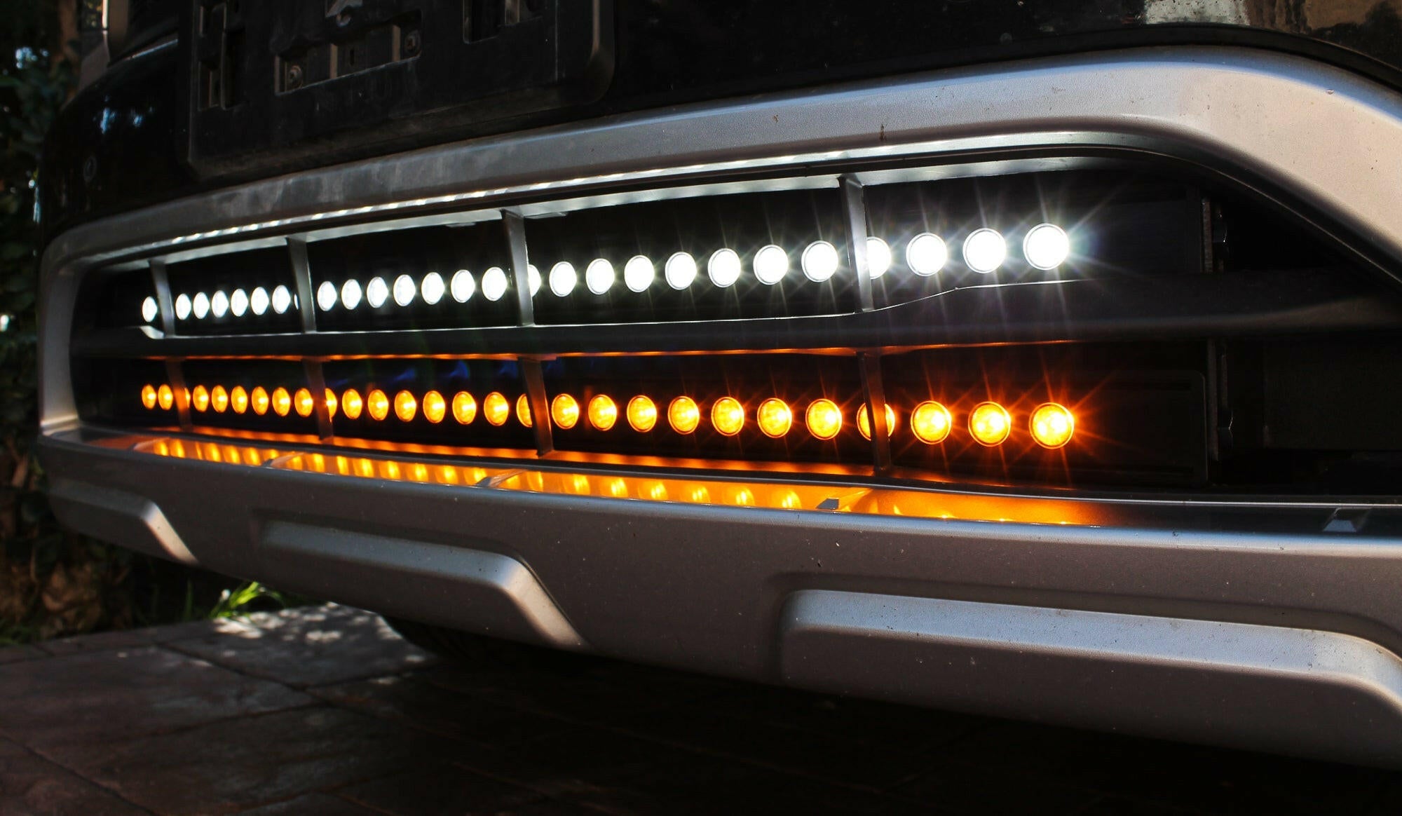 2022+ Mitsubishi Outlander Dual 30s Light Bars - M&R Automotive