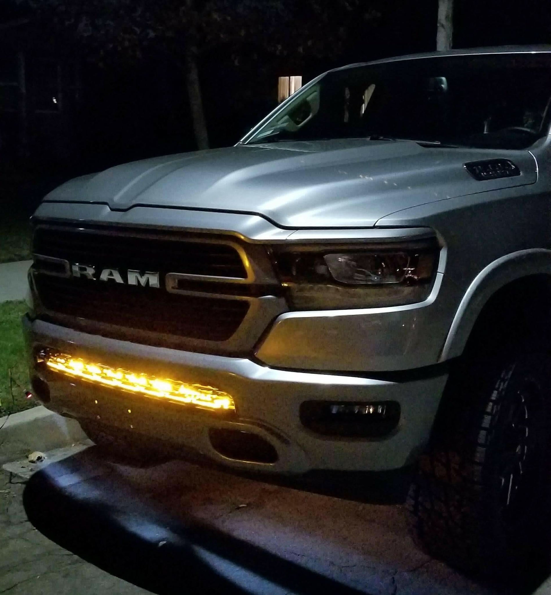2019 2020 2021 2022 2023 gray RAM 1500 two white 40in light bars